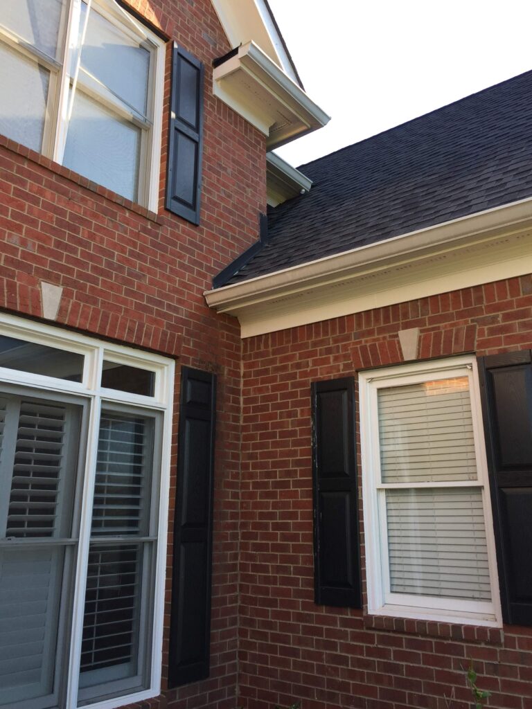 Why Sterling Heights Homeowners Trust Our Vinyl Windows​