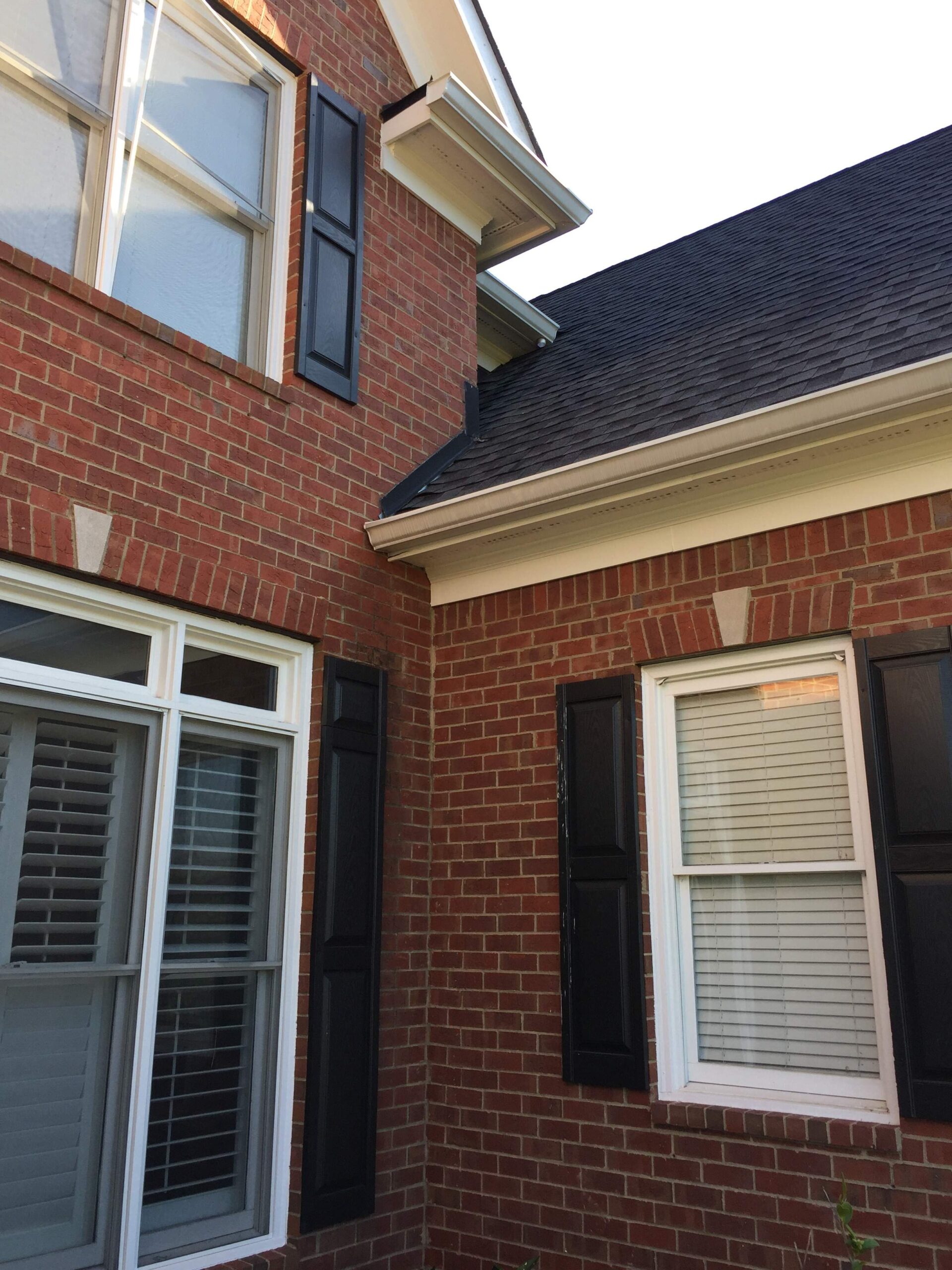 Why Sterling Heights Homeowners Trust Our Vinyl Windows​